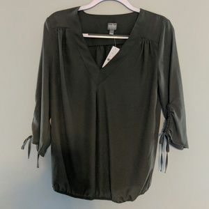 New York & company hunter green blouse